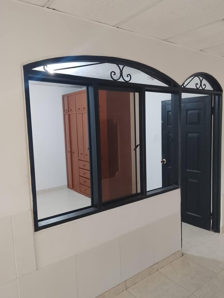 🏠✨ Se arrienda apartamento en 2° piso – Excelente ubicación - Imagen 4