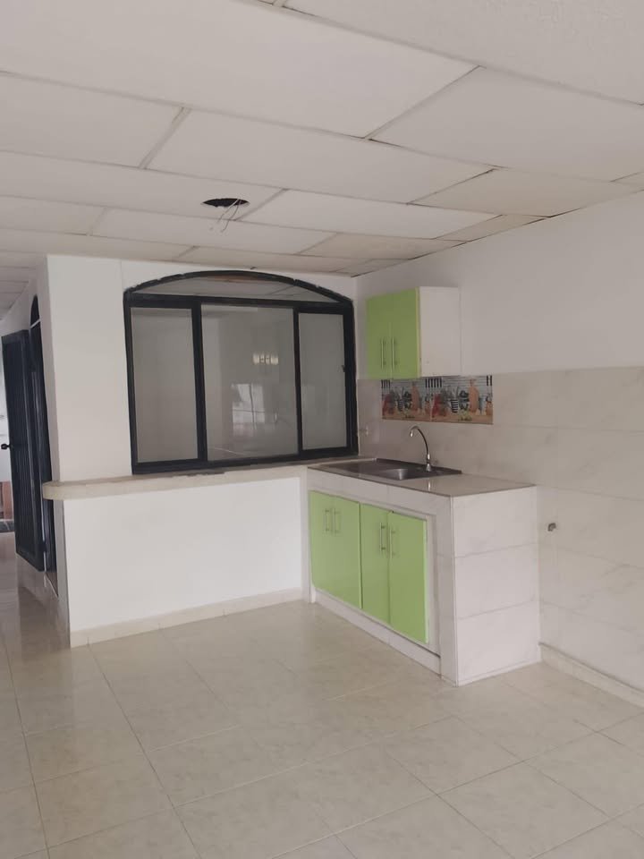 🏠✨ Se arrienda apartamento en 2° piso – Excelente ubicación - Imagen 2