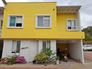 🏡✨ ¡SE VENDE HERMOSA CASA DE 2 PISOS! ✨🏡