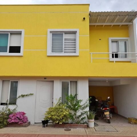 🏡✨ ¡SE VENDE HERMOSA CASA DE 2 PISOS! ✨🏡
