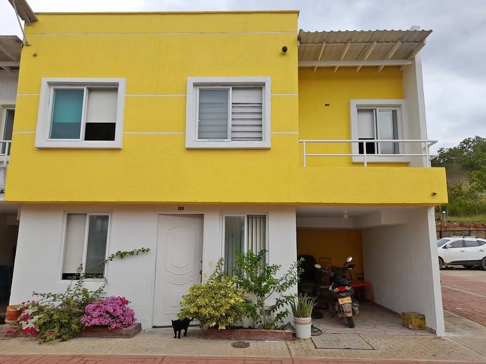 🏡✨ ¡SE VENDE HERMOSA CASA DE 2 PISOS! ✨🏡